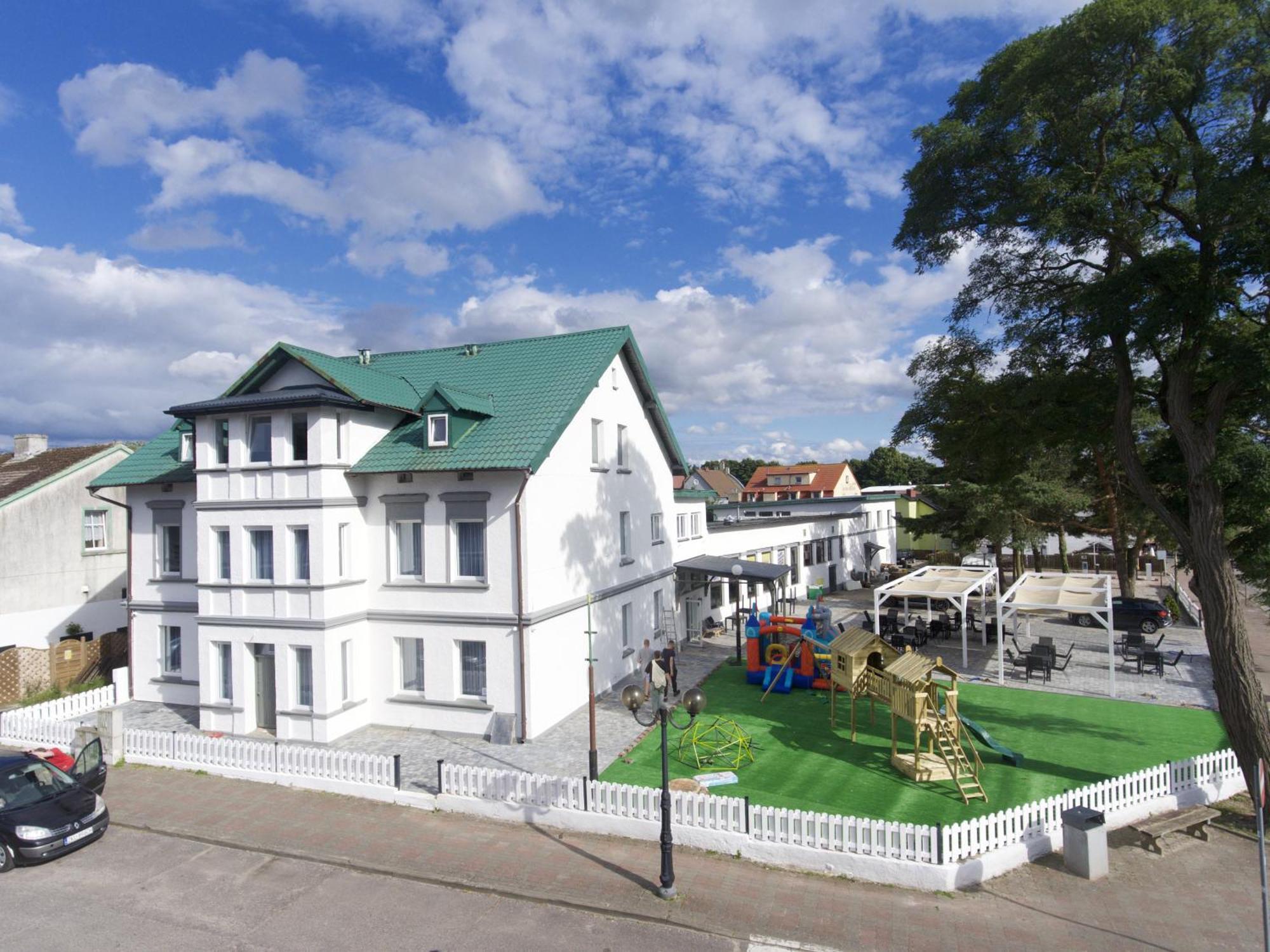 Apartamenty Makadamia Niechorze Exterior photo